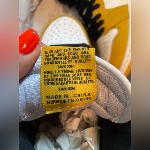 Nike JORDANS  High-Top Sneakers - Picture 6 of 13